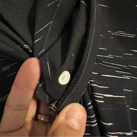 Lululemon Assert Short Gondola Stripe Black White / Black Linerless Size Large - Picture 9 of 10